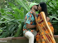 Hot Sumptuous Prank With Indian Bhabhi