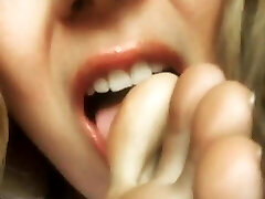 Sole Worship Amateur (1) Sole Worship Amateur (1)