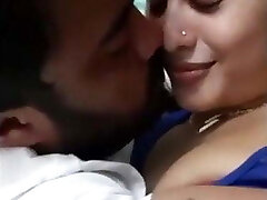 Srilanka piyumi hansamali lip kissing Srilanka piyumi hansamali lip kissing