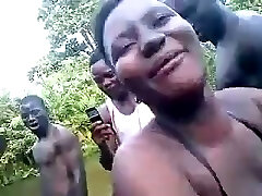 My orgasm craving girlfriend loves having sex in public