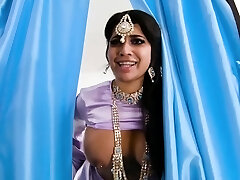 Fingering, Slurping and Orgasms in hot Indian Lesbian Fingering, Slurping and Orgasms in hot Indian Lesbian