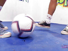 между двумя лесбиянками может случиться все, что угодно