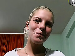 Mitbewoghnerin ist geil und wird besamt