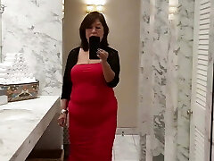 Mature Latina with hairy pussy pissing in beautiful bathroom Mature Latina with hairy pussy pissing in beautiful bathroom