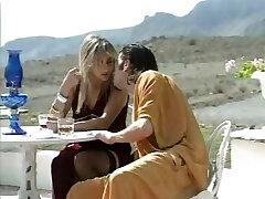 Italians have passionate fucky-fucky on terrace