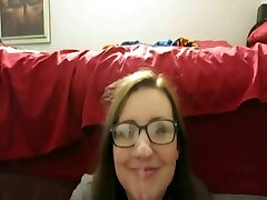 Super cute nerdy girl....Super-fucking-hot facial on her face and glasses Super cute nerdy girl....Super-fucking-hot facial on her face and glasses