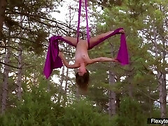 Hot flexy gymnast nubile Kim Nadara