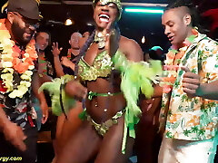 carnaval Dp fuck party orgy