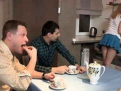 عاشقانه, ایزابل استرن با بهره گیری از عشق موشک