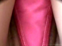 Hidden Camera Catches Flawless Upskirt Vag View