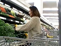 Picking up a stunning housewife in the supermarket for quickie