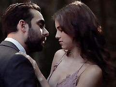 Adorable babe Ellie Eilish is making love with her gallant admirer