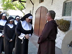 Notgeile Nonnen (Full Video)