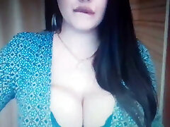 belle webcam fille avec de gros seins naturels 2