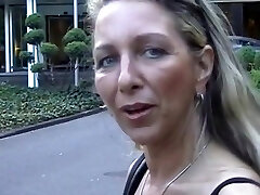 Ambidextrous jenny clip 10