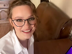 Office lady step-mom wants to fellate her stepson before Zoom call