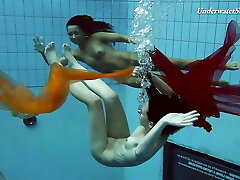 Horniest hottest girl-on-girl babes in the pool