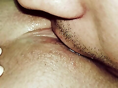 A rich gobbling of my neighbor's vagina and then I give him some succulent sentonesMilk uwu