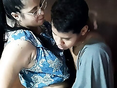 My sister-in-law gives me a rich blowjob before leaving home