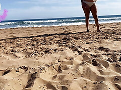 SPANISH lady sucks it on a PUBLIC BEACH