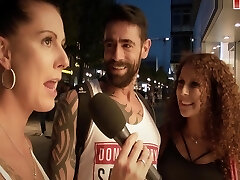 Brown-haired Girlfriend With Tattoos Boinks Stranger In Front Of Her Boyfriend