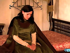 Wondrous maids share the King's cock in a rough threesome