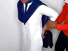 Komal ko lecturer ne pichwade bahut mara fir bhai ne ice cube ke sekha