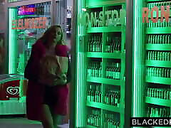BLACKEDRAW Curvy Blonde Bonni gets the sapore di zia 1984 ride of her life