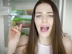 Russian Babe Doing mom beating hard Wing Challenge Milks Her Bf Cock