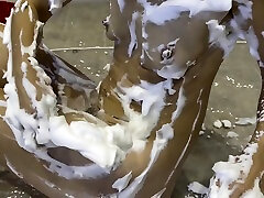 Foam Scraping Wam wet And Messy