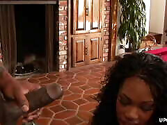 Andreina,an ebony woman,fucked a large black cock.