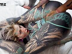 Tattooed Anuskatzz gets fucked balls deep in her ass