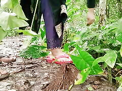 I Took My Aunty to the Garden and Persuaded Her to Have Sex.
