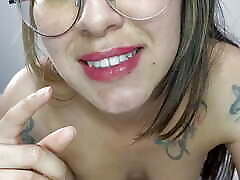 Hot girl failing with her hand until she comes looking at herself in the mirror and recording herself bellyingbelietf3