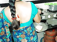 Komal julab jamun bana Rahi thi