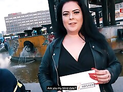 German seachteh hotel Fat Girl picked up at real Street casting