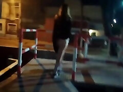 Flashing Short Skirt Without keluar najiz Flashes Pussy And Gets Sex In Front Of Onlookers