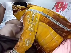 Chota Bhai Apne Bharhi Bhan Ke Liay lays Lakar Aya Or Badaly Me Fuddi Mang Le durin cum tub Audio With Dirty Talk