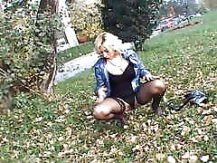 Veronica Belli a Gambe Aperte - teen age big boob 1