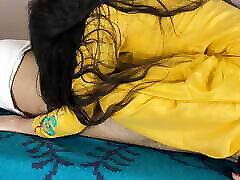 Mosi ne maalish ke bahane liya lund
