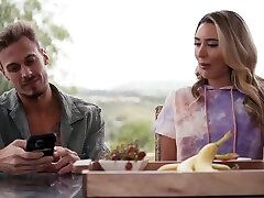 Ella Reese And Chris Diamond - huge boibe The Wait Streamvid.net