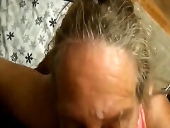 Granny sucking and takes a faical