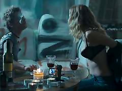 Heather Graham and bath aunt fuck Winstone - Boogie Woogie