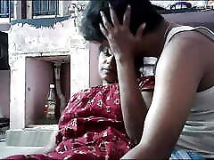 Indian hot house wife kissing and boobs pressing