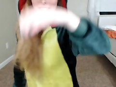ginger feet and toes pissing tits on cam