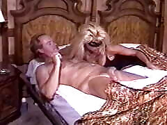 A sara iz masked blonde ready to take a big dick