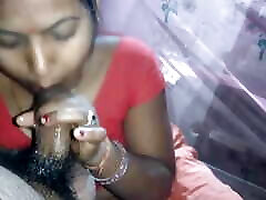 Desi Bhabhi Piss in Mouth and Enjoy in Bath
