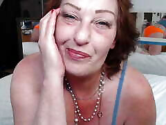 v 826 se masturbe sur sa culotte sale et porte ses chaussettes, dawn au gros cul est une si bonne cummer
