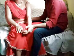 Desi hot bhabhi ki discount ki pani nikali devar ne