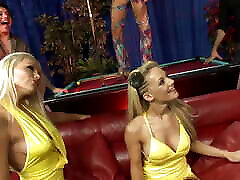 sesso di gruppo con lou lou e caprice jane sono cornea e amore